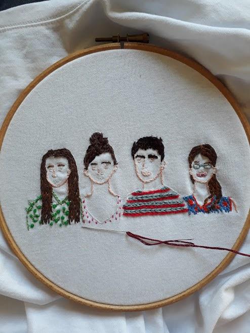 broderie 2 broderie-famille-tissu-blanc